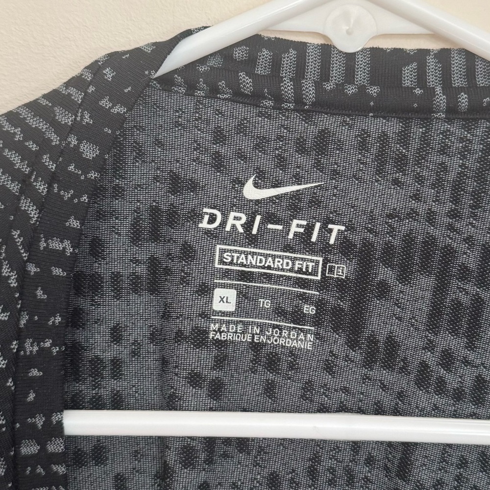 Nike Superset Vent Dri-Fit Tee Mens Size XL CJ4635-010 Running Gym Training - Picture 4 of 5